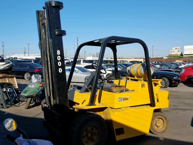 40X02148 - 1999 CATE FORKLIFT YELLOW photo 2