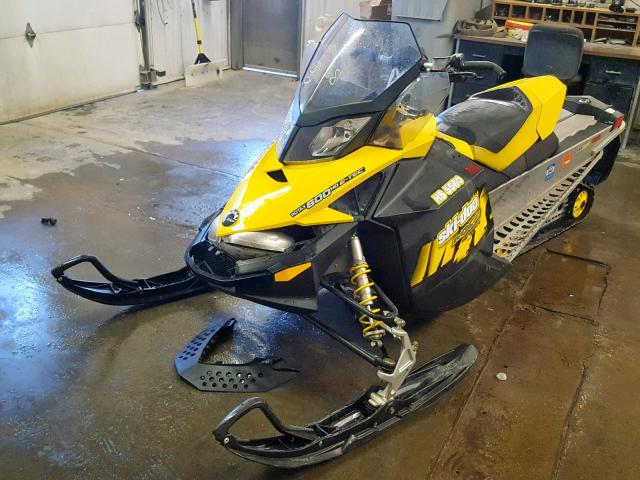 2BPSBX9C89V000783 - 2009 SKI DOO 594CC YELLOW photo 2