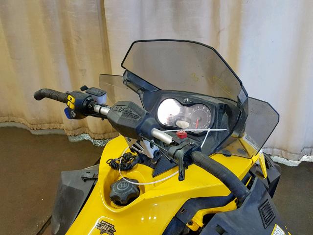 2BPSBX9C89V000783 - 2009 SKI DOO 594CC YELLOW photo 5