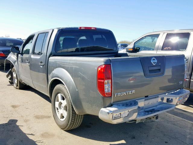 1N6AD07U26C436080 - 2006 NISSAN FRONTIER C CHARCOAL photo 3