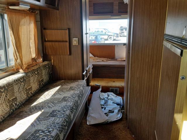 H030356S6952 - 1976 PACE MOTORHOME BROWN photo 9