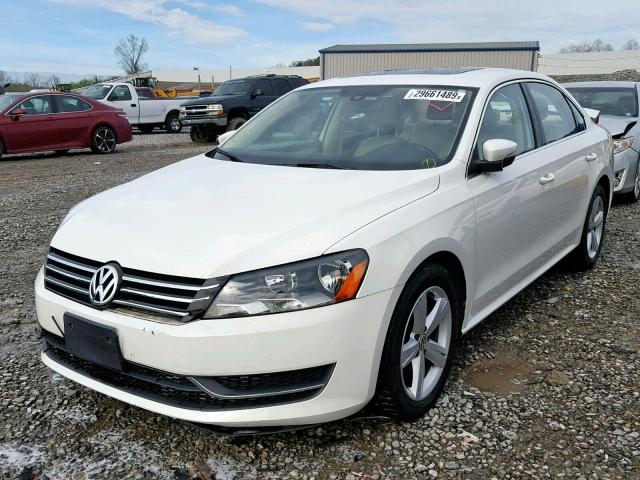 1VWBP7A31DC059114 - 2013 VOLKSWAGEN PASSAT SE WHITE photo 2