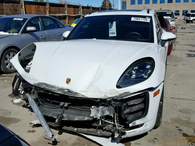 WP1AG2A59JLB61791 - 2018 PORSCHE MACAN GTS WHITE photo 9