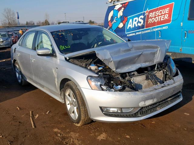 1VWAT7A34FC105335 - 2015 VOLKSWAGEN PASSAT S SILVER photo 1