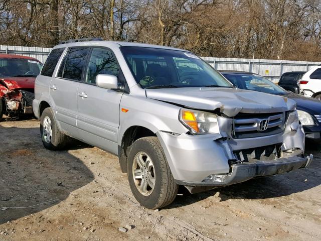 5FNYF18388B003957 - 2008 HONDA PILOT SE SILVER photo 1