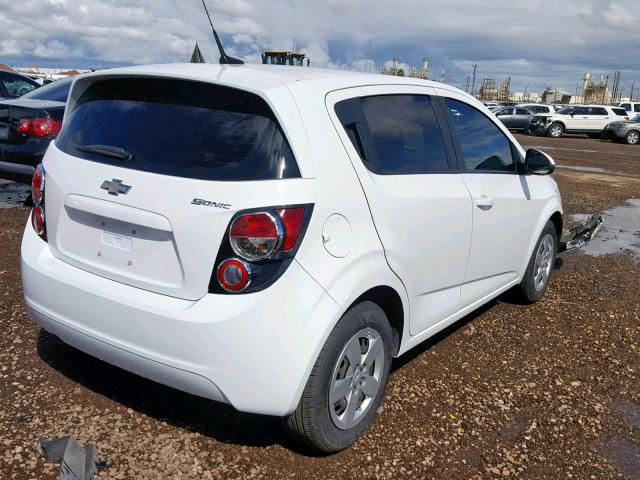 1G1JA6SH8D4229153 - 2013 CHEVROLET SONIC LS WHITE photo 4