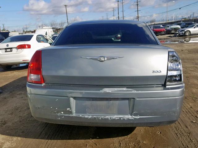 2C3KA43R66H313702 - 2006 CHRYSLER 300 GRAY photo 9