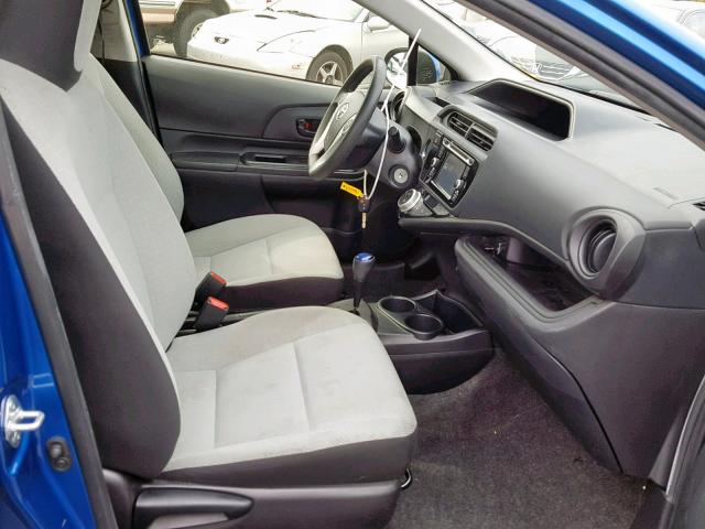 JTDKDTB38G1137682 - 2016 TOYOTA PRIUS C BLUE photo 5