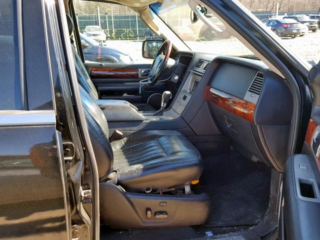 5LMFU28R03LJ46021 - 2003 LINCOLN NAVIGATOR 黑色 照片 5