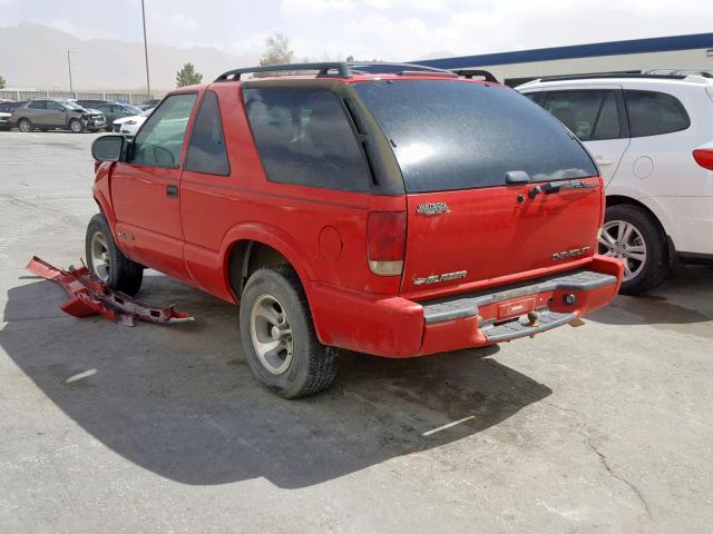 1GNCS18W92K161838 - 2002 CHEVROLET BLAZER RED photo 3