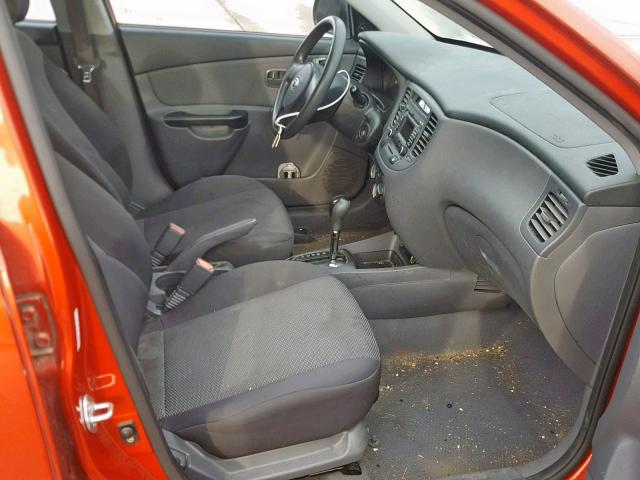 KNADH5A36A6669952 - 2010 KIA RIO LX RED photo 5