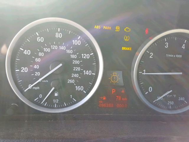 5UXFG8C52BLZ96008 - 2011 BMW X6 XDRIVE5 WHITE photo 8