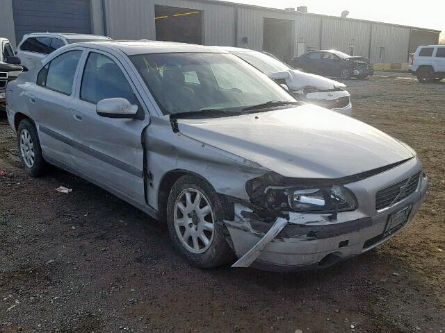 YV1RS61R722176577 - 2002 VOLVO S60 SILVER photo 1