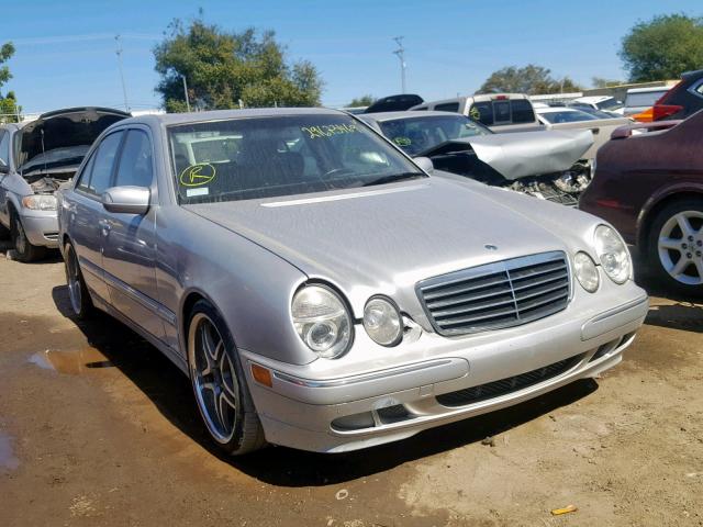 WDBJF65JX1B374823 - 2001 MERCEDES-BENZ E 320 SILVER photo 1