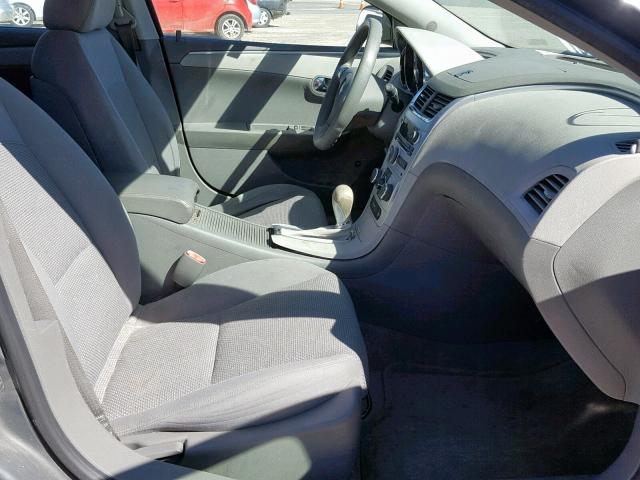 1G1ZG57B58F193318 - 2008 CHEVROLET MALIBU LS GRAY photo 5