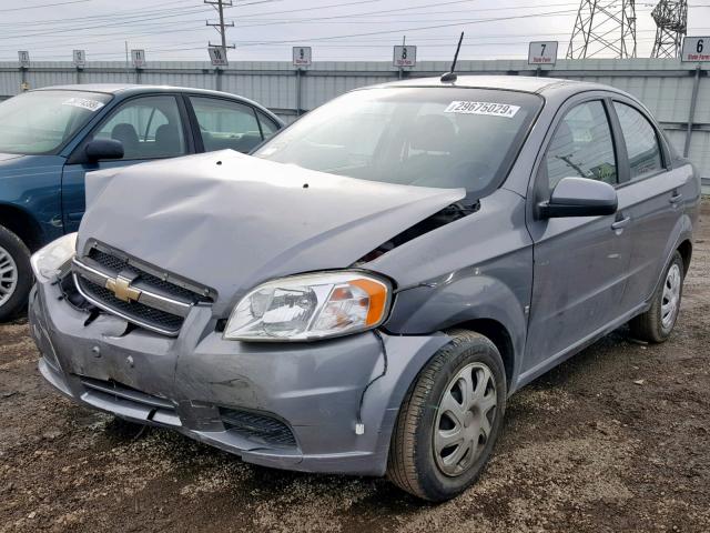 KL1TD56E49B324515 - 2009 CHEVROLET AVEO LS GRAY photo 2