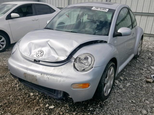 3VWDD21C73M402753 - 2003 VOLKSWAGEN NEW BEETLE SILVER photo 2