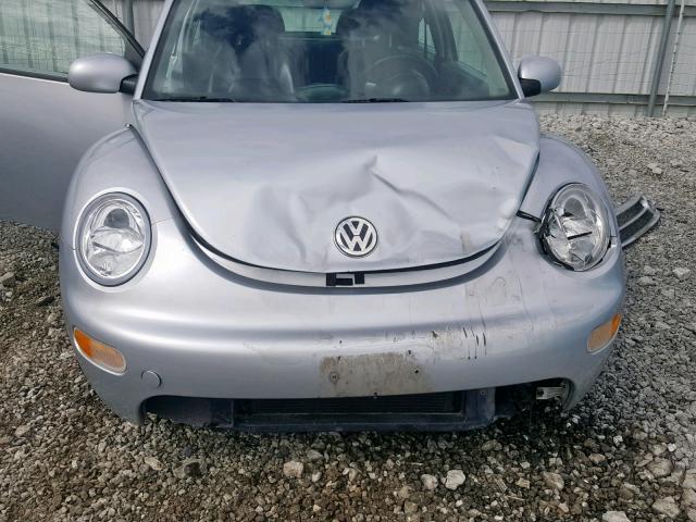 3VWDD21C73M402753 - 2003 VOLKSWAGEN NEW BEETLE SILVER photo 9