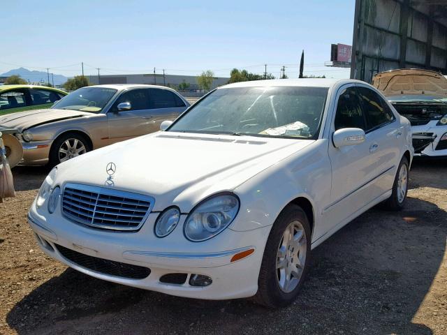 WDBUF65J64A400518 - 2004 MERCEDES-BENZ E 320 WHITE photo 2