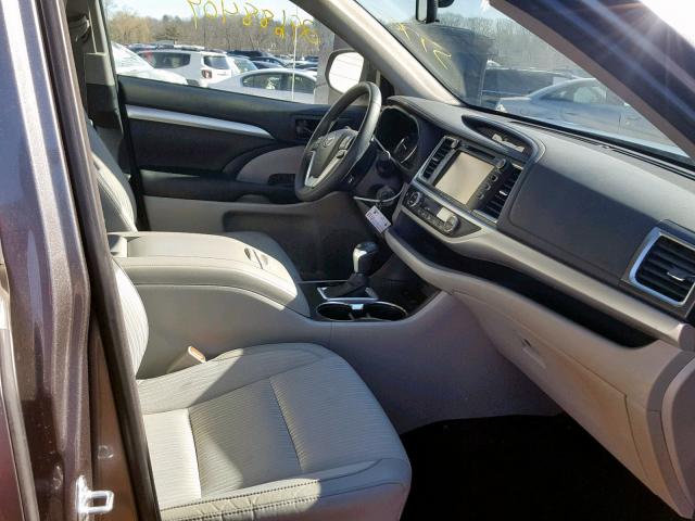 5TDBKRFH2GS258001 - 2016 TOYOTA HIGHLANDER GRAY photo 5