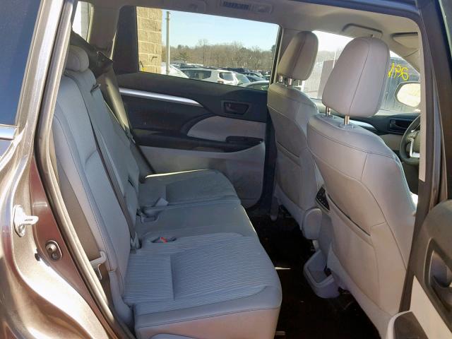 5TDBKRFH2GS258001 - 2016 TOYOTA HIGHLANDER GRAY photo 6
