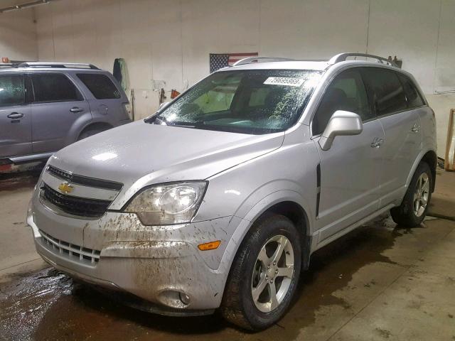 3GNFL4E5XCS651914 - 2012 CHEVROLET CAPTIVA SP SILVER photo 2