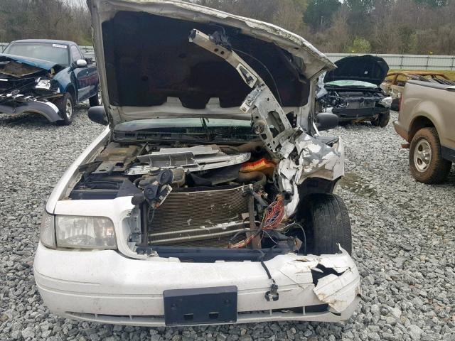 2FAFP73V47X142651 - 2007 FORD CROWN VICT WHITE photo 9