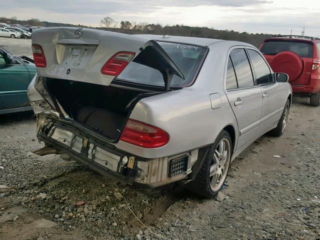 WDBJF65J71B209554 - 2001 MERCEDES-BENZ E 320 SILVER photo 4