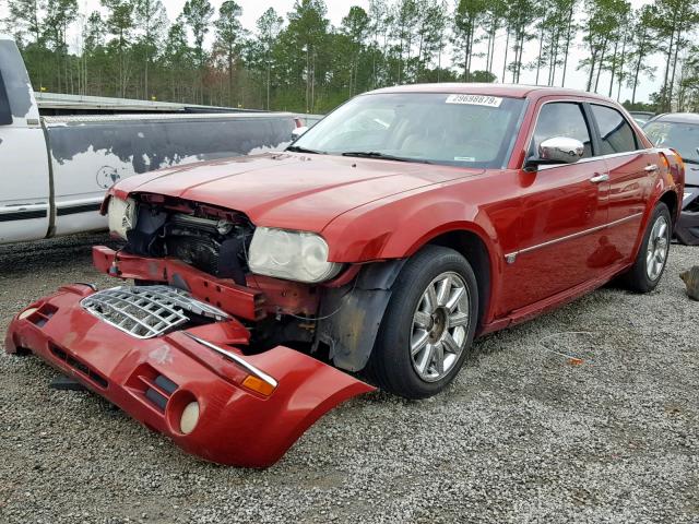 2C3KA63H17H604208 - 2007 CHRYSLER 300C RED photo 2