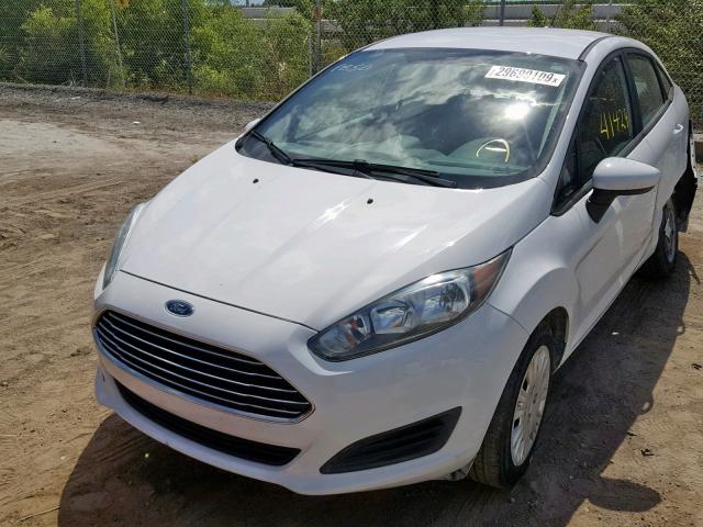 3FADP4AJ9FM216100 - 2015 FORD FIESTA S WHITE photo 2