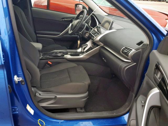 JA4AT4AA8JZ050498 - 2018 MITSUBISHI ECLIPSE CR BLUE photo 5