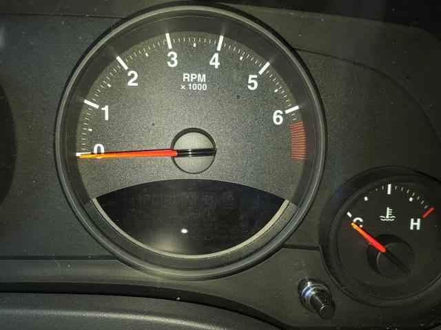 1J4NT1FA7BD235956 - 2011 JEEP COMPASS SP Gümüş foto 8