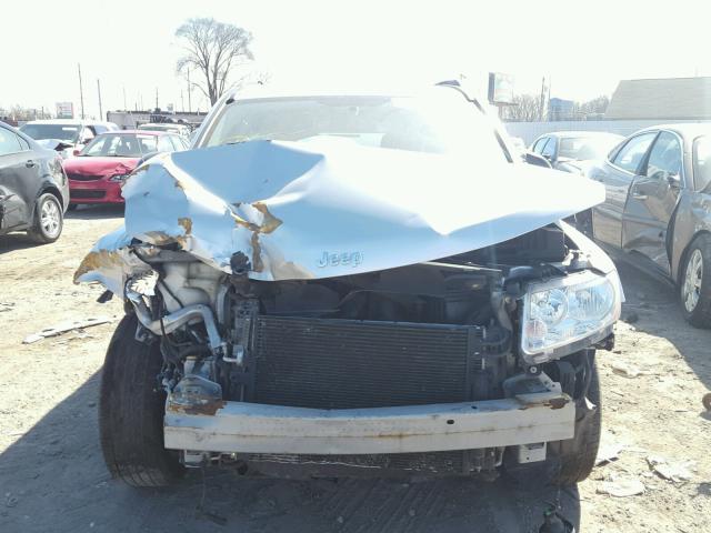 1J4NT1FA7BD235956 - 2011 JEEP COMPASS SP Gümüş foto 9