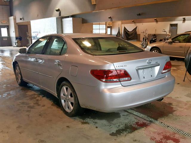 JTHBA30GX55102564 - 2005 LEXUS ES 330 SILVER photo 3