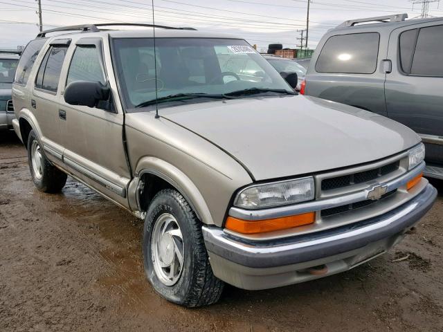 1GNDT13W7Y2361943 - 2000 CHEVROLET BLAZER TAN photo 1