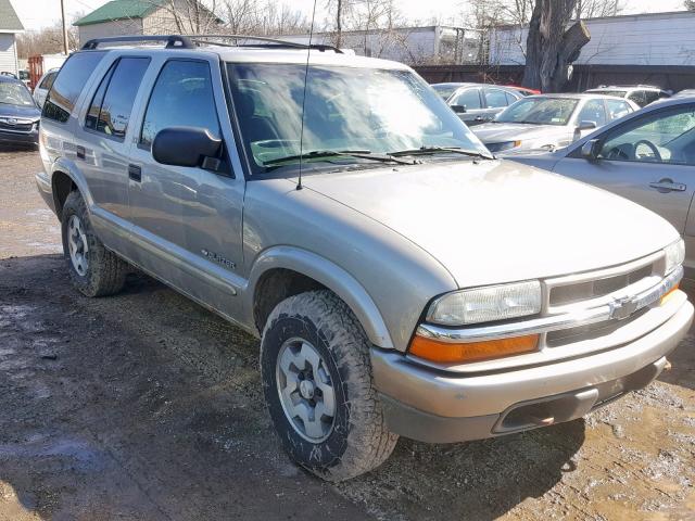 1GNDT13X33K175396 - 2003 CHEVROLET BLAZER GRAY photo 1