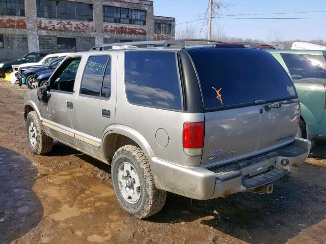 1GNDT13X33K175396 - 2003 CHEVROLET BLAZER GRAY photo 3