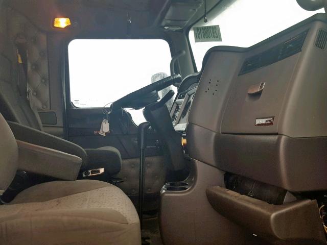 1XKADP9X5CJ337493 - 2012 KENWORTH T600 WHITE photo 5