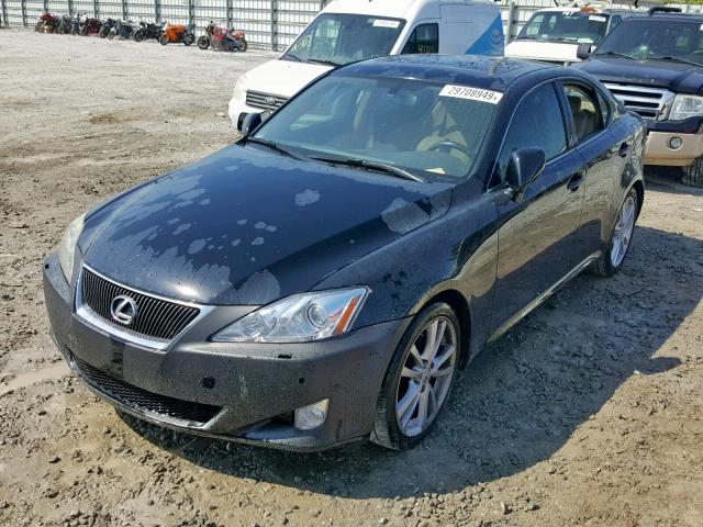 JTHBK262X62005547 - 2006 LEXUS IS 250 BLACK photo 2