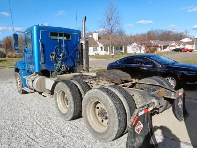 1FUJA6CV89DAG6868 - 2009 FREIGHTLINER CONVENTION BLUE photo 4