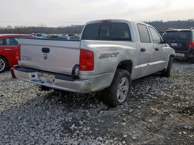 1D7HW28K97S261487 - 2007 DODGE DAKOTA QUA SILVER photo 4