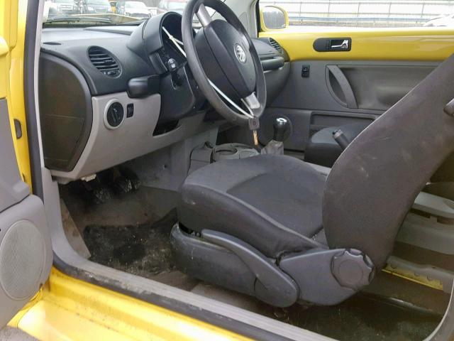 3VWBK31C75M409773 - 2005 VOLKSWAGEN NEW BEETLE Sarı foto 5
