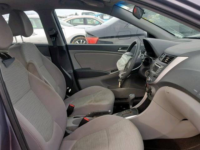 KMHCT4AE8GU136834 - 2016 HYUNDAI ACCENT SE GRAY photo 5