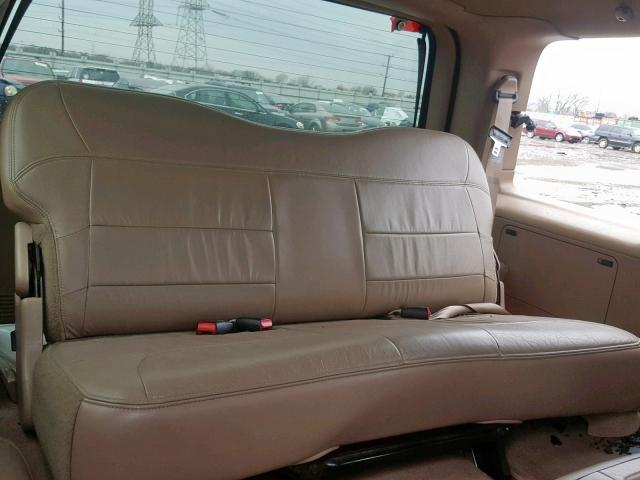 5LMPU28L9WLJ45633 - 1998 LINCOLN NAVIGATOR 红色 照片 9