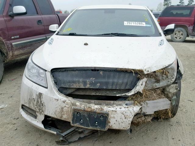 1G4GA5ER3DF137903 - 2013 BUICK LACROSSE WHITE photo 10