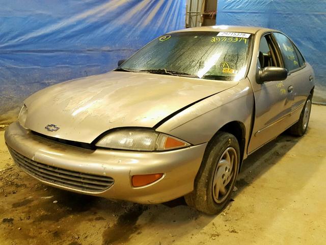 1G1JF5248V7302482 - 1997 CHEVROLET CAVALIER L GOLD photo 2