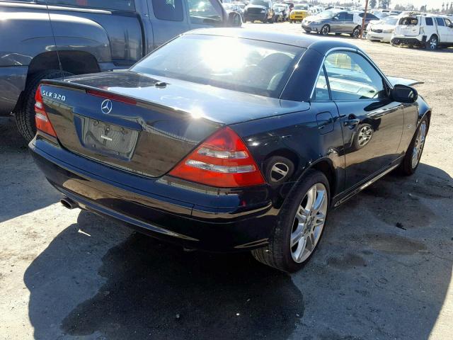 WDBKK65F24F305908 - 2004 MERCEDES-BENZ SLK 320 BLACK photo 4