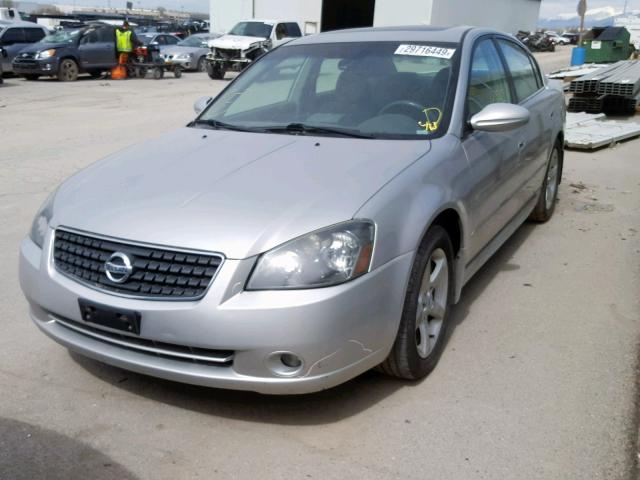 1N4BL11E65N926158 - 2005 NISSAN ALTIMA SE GRAY photo 2