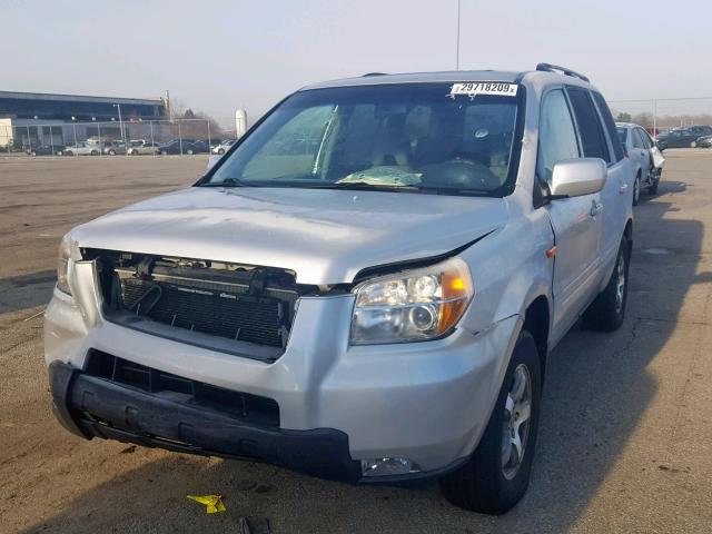 5FNYF183X8B036121 - 2008 HONDA PILOT SE SILVER photo 2