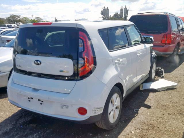 KNDJX3AE6G7014918 - 2016 KIA SOUL EV + WHITE photo 4